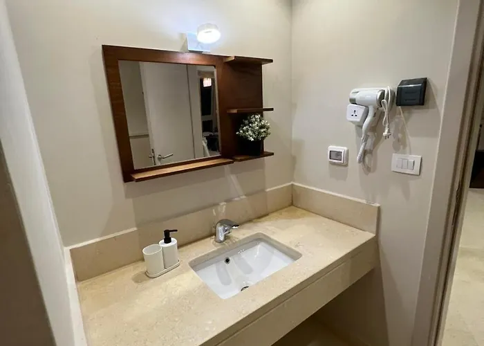 M8 Free Access To The And Pool Appartement